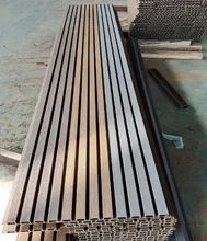 Eco Friendly Exterior Wood Composite WPC Wall Paneling With Wood Fiber Complex Các tấm tường gỗ kết hợp với sợi gỗ