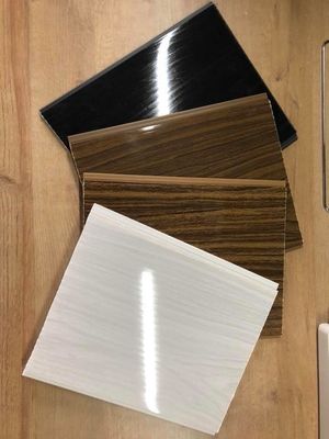 Tấm trần PVC Laminate Tấm PVC trắng tinh khiết Tấm trần PVC màu trắng mờ