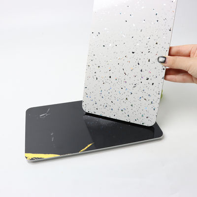 Môi trường thân thiện chống nước PVC Bán tường tắm bề mặt sạch dễ dàng