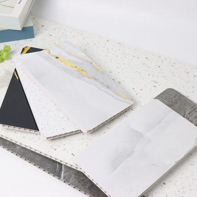 Môi trường thân thiện chống nước PVC Bán tường tắm bề mặt sạch dễ dàng