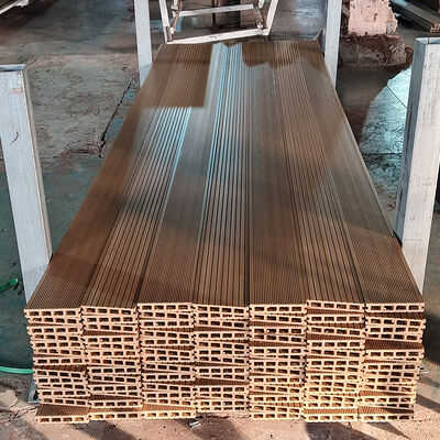 Long-Life Outdoor WPC Decking ◎ Không thấm nước Composite Wood Plastic Floor với thiết kế lõi rỗng