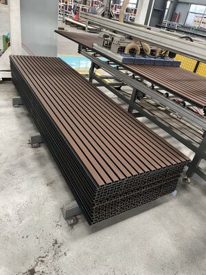 Tốt nhất bán lửa Wpc gỗ tổng hợp 219x26 ngoài trời tường bảng phủ Co Extrusion phong cách