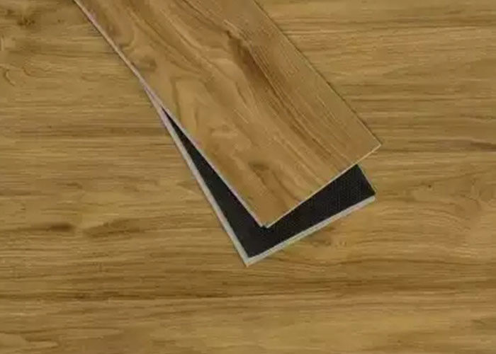 Kết cấu gỗ Ván sàn Vinyl Ván sàn SPC 1220x180mm Lõi nhựa bằng đá Nhấp chuột nhân tạo