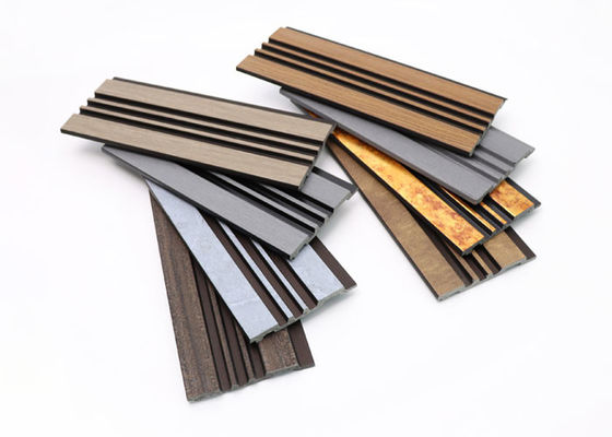 Màu gỗ Ả Rập Saudi nội thất có rãnh Bảng tường PS để trang trí nội thất