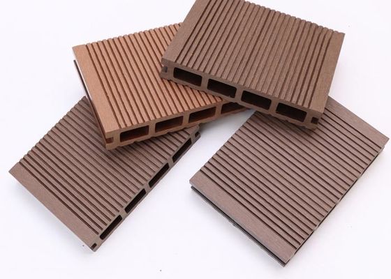 Interlock Decking 3D dập nổi WPC Composite Decking Sàn nhựa