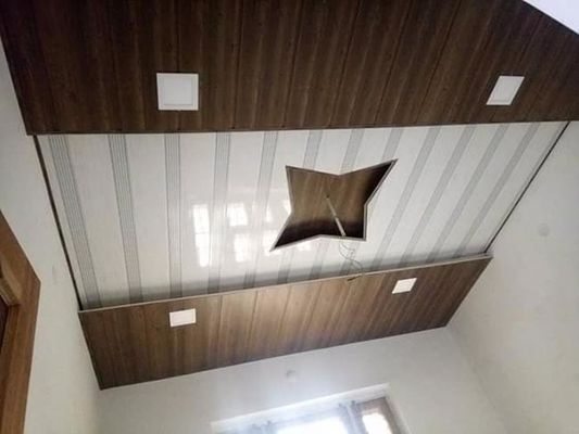 Tấm ốp trần PVC có độ bóng cao Nội thất trang trí phòng tắm gia đình Vật liệu xây dựng