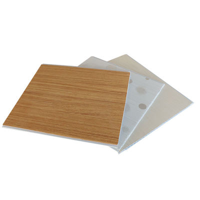 Trang trí nội thất không thấm nước Tấm tường và trần Pvc nhiều lớp