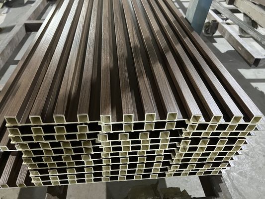 Gỗ thay thế Bảng tổng hợp WPC Tấm ốp nhiều lớp
