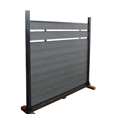 Dễ dàng cài đặt Tấm hàng rào Wpc 1,8m * 1,8m Co Bảng ngoại thất ép đùn