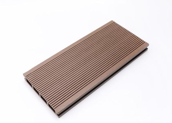 Sàn gỗ WPC ngoài trời không thấm nước chống trượt được thiết kế bằng gỗ sồi